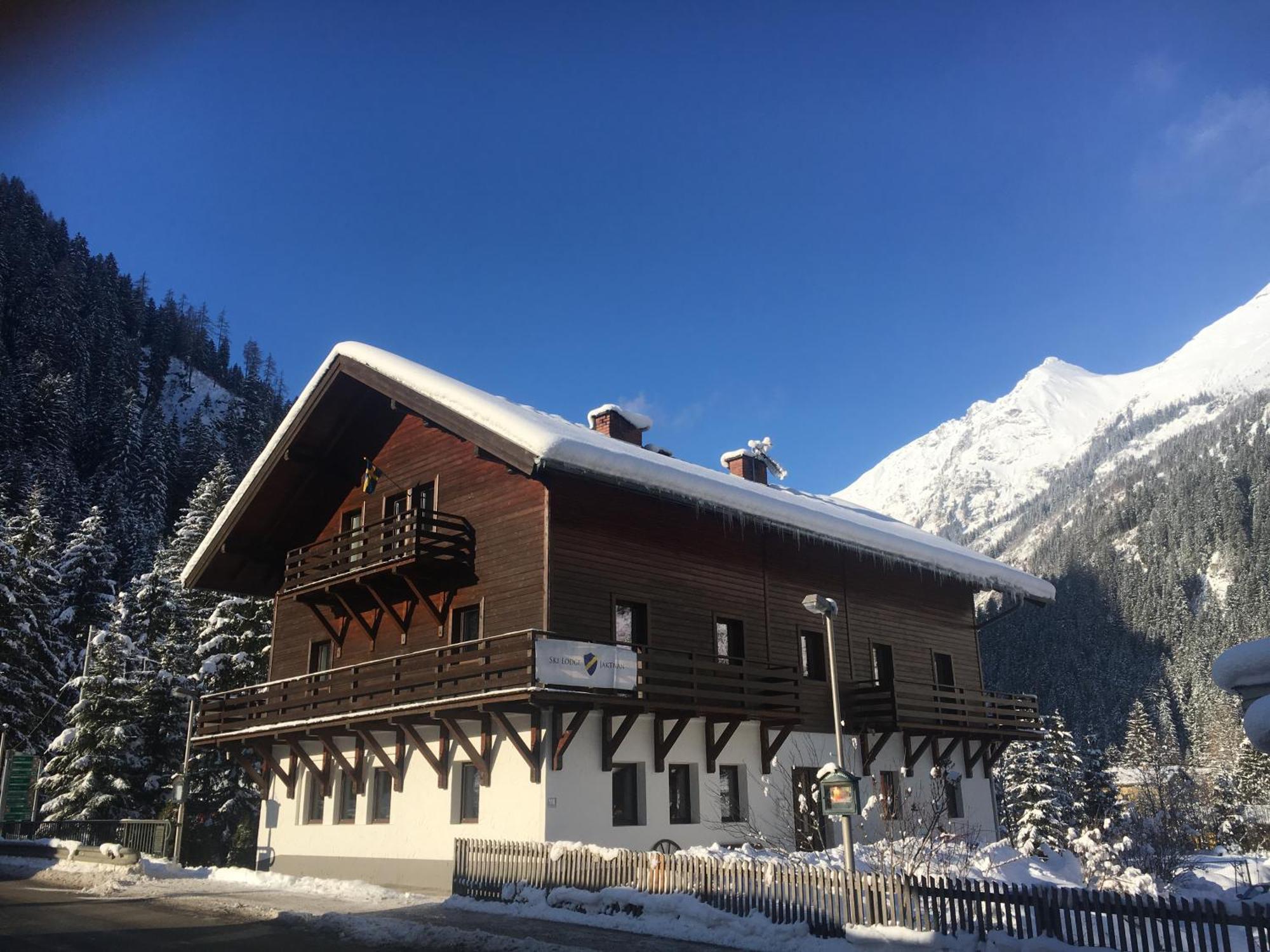 Ski Lodge Jaktman Бадгаштейн Экстерьер фото